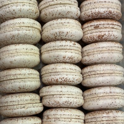 Tiramisu Macarons 