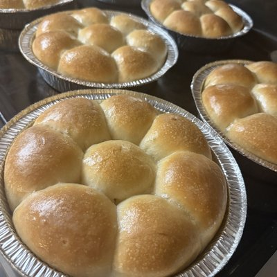 Sourdough Dinner Rolls (8 Count)