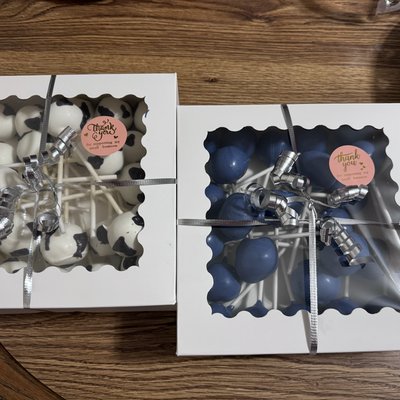 12 Count Cake Pops