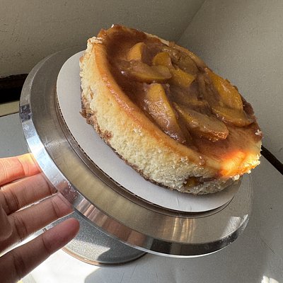 Peach Cobbler Cheesecake
