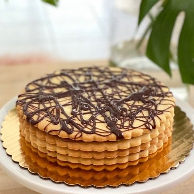 Layered Sandwich Cookie Cake