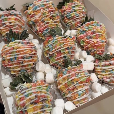 Fruity Pebbles Covered Berries (24 Count)