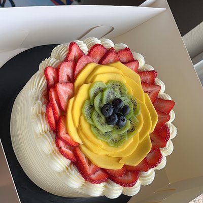 8” Spring Fling Cake (15-20 Servings) 