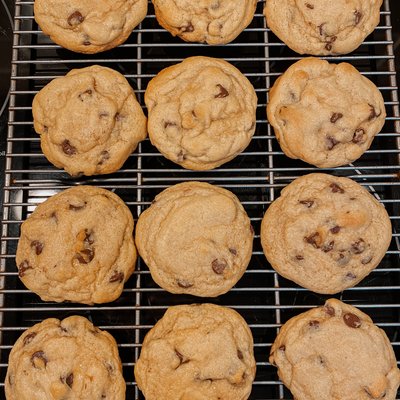 Chocolate Chip Cookies (1/2 Dozen)