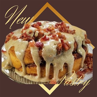 Cinnamon Roll Top With￼ Bacon 