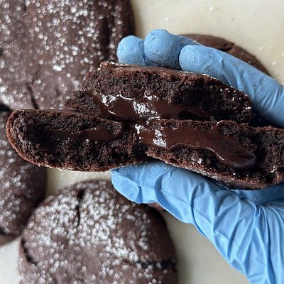 Molten Lava Cake Cookies 