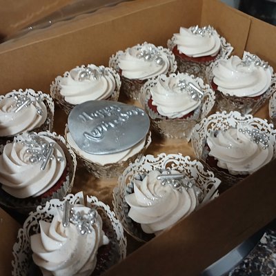 White And Silver Cupcakes