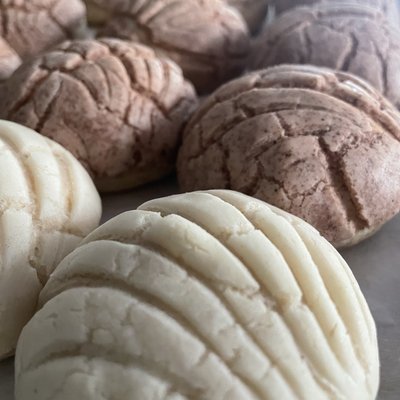 Per Dozen Concha’s 
