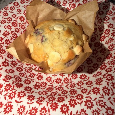 Raspberry White Chocolate Sourdough Muffins 6ct