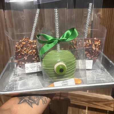 Caramel chocolate apple
