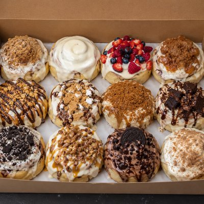 Cinnamon Rolls Set Of 12