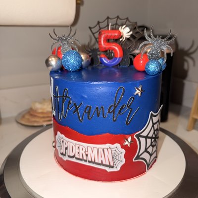 Signature 6” Round Cake