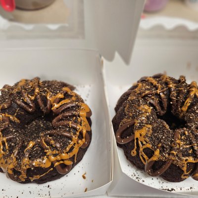 Chocolate biscoff peanut butter Bunt Cake 