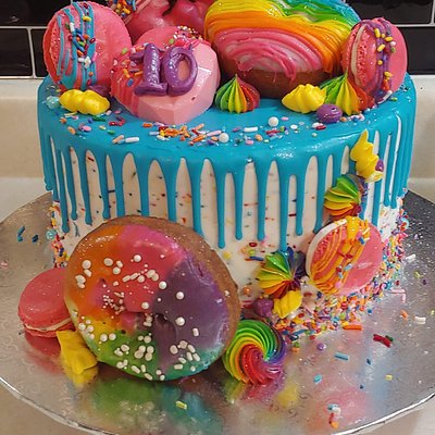 9" Round (25-30 Servings)