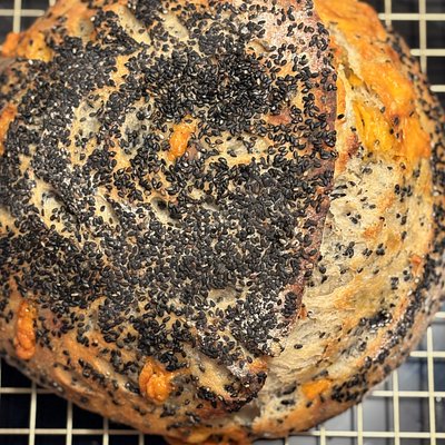 Black Sesame Cheddar Mini Loaf 