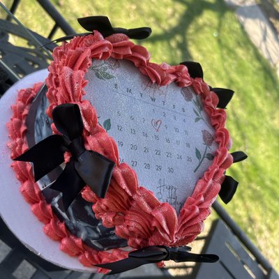 Calendar burn cake  8 Inch 