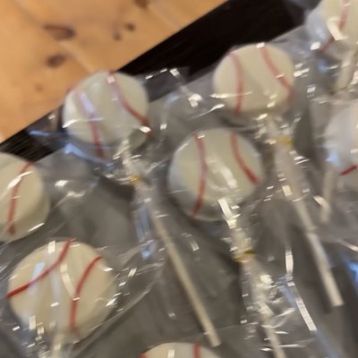 Baseball Cake Pops