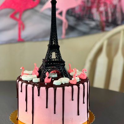 Drips: (selection option available after cake size is picked)