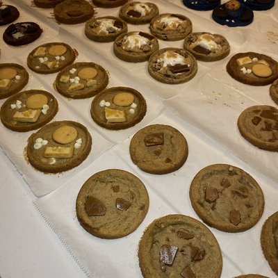 DOZEN COOKIES 𓍢ִ໋❀