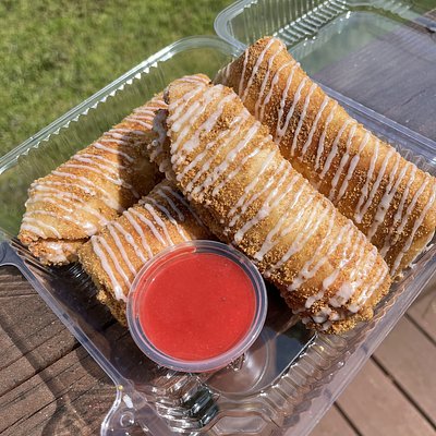 4 (ct)Strawberry Cheesecake Eggrolls