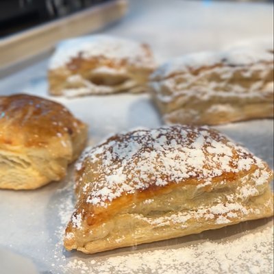 Guava Pastelillos 