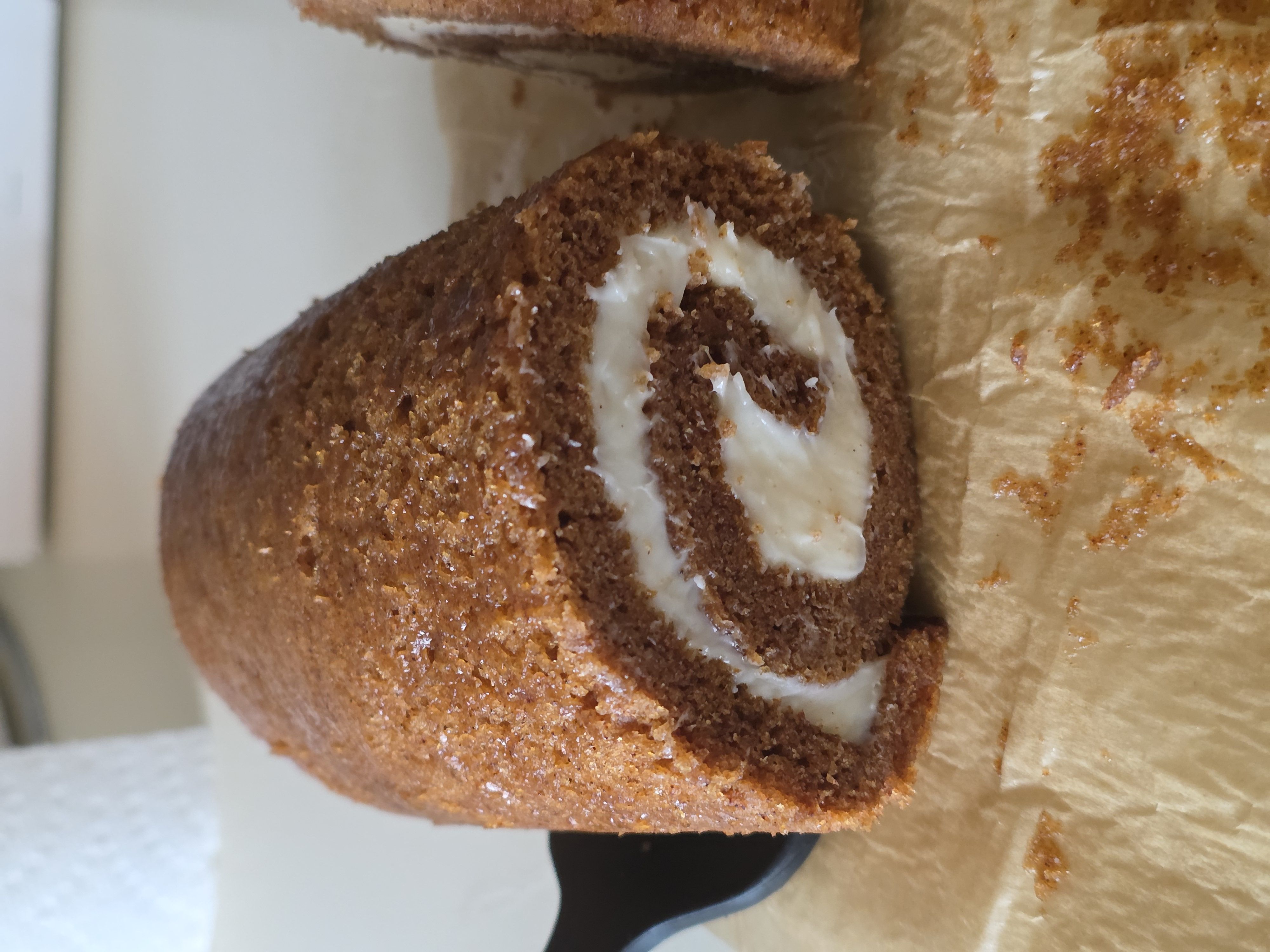 Pumpkin Roll (Whole - 8 Slices)