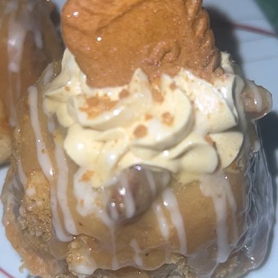 1 Dozen Praline Biscoff Bundt Cakes 