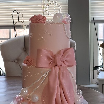 Large Two Teir Celebration Cake (50 Servings)