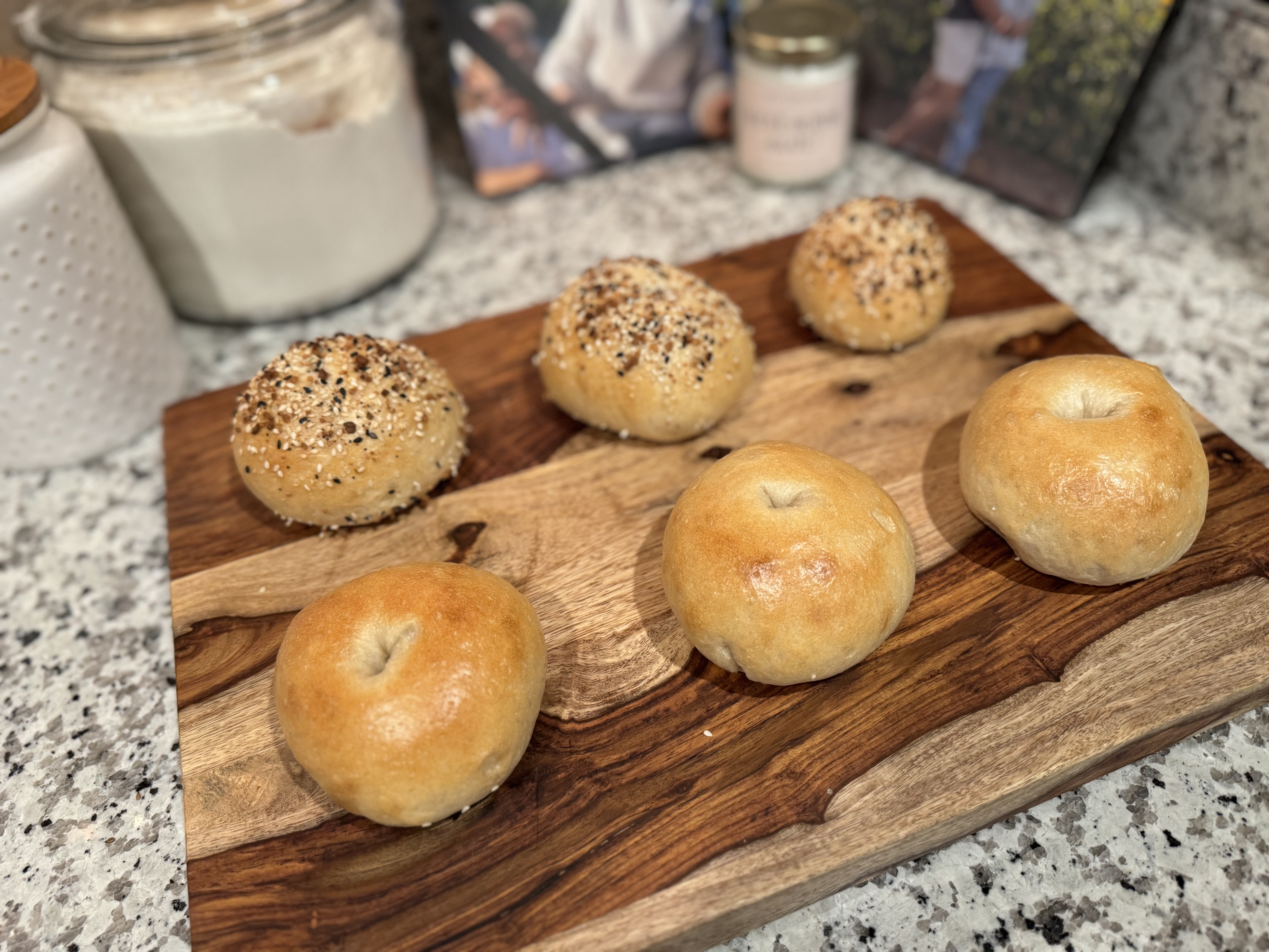 Plain Bagels (6 Pack)