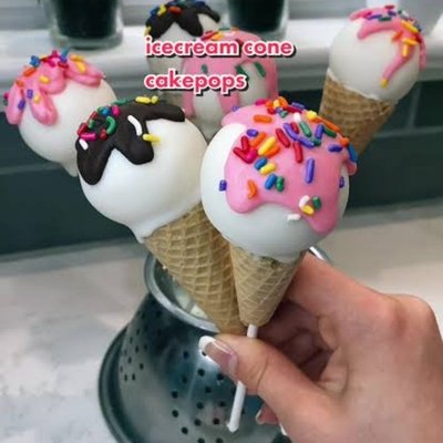 Ice cream sugar cone cake pops🍦