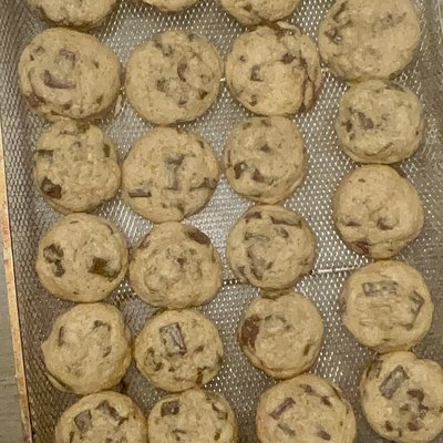 Sourdough Chocolate Chip Cookies