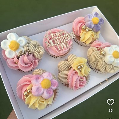 Floral Cupcakes 