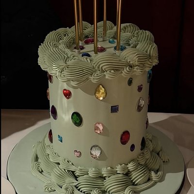 All Black / Luxury Cake