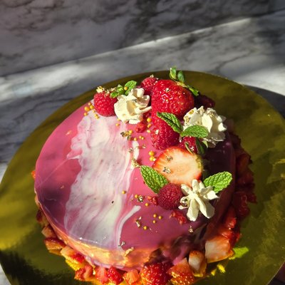 7" Mirror Glaze Cheesecake 