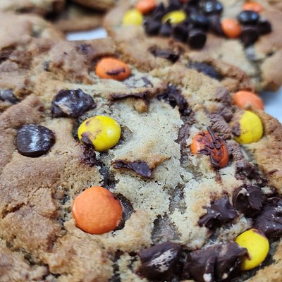 PB & Chocolate Chip (Reeses & Pieces)
