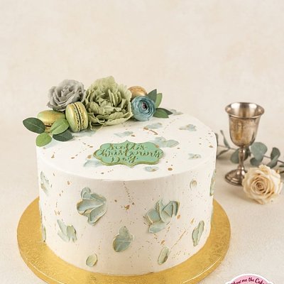 Custom Cake 30-35 Servings 