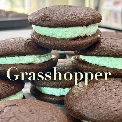 3” Grasshopper (mint) Whoopie Pie