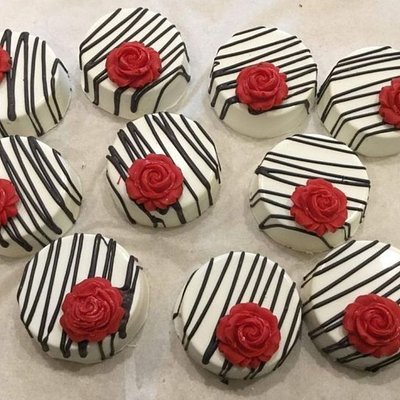 Chocolate Covered Oreos