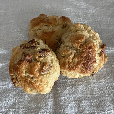 Maple Pecan Scone (6 pk round)