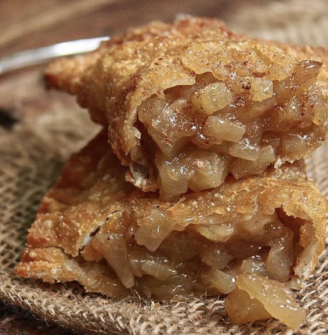 Apple Pie Empanadas 