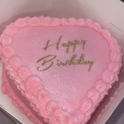 6 In Heart Cake 
