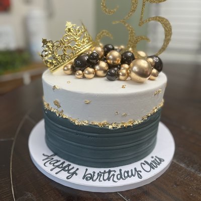 3-Layer 7” Cake (serves 12-16) 