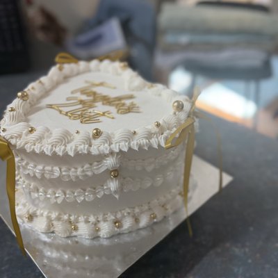 Love Heart Lambeth Cake 10 Inch 