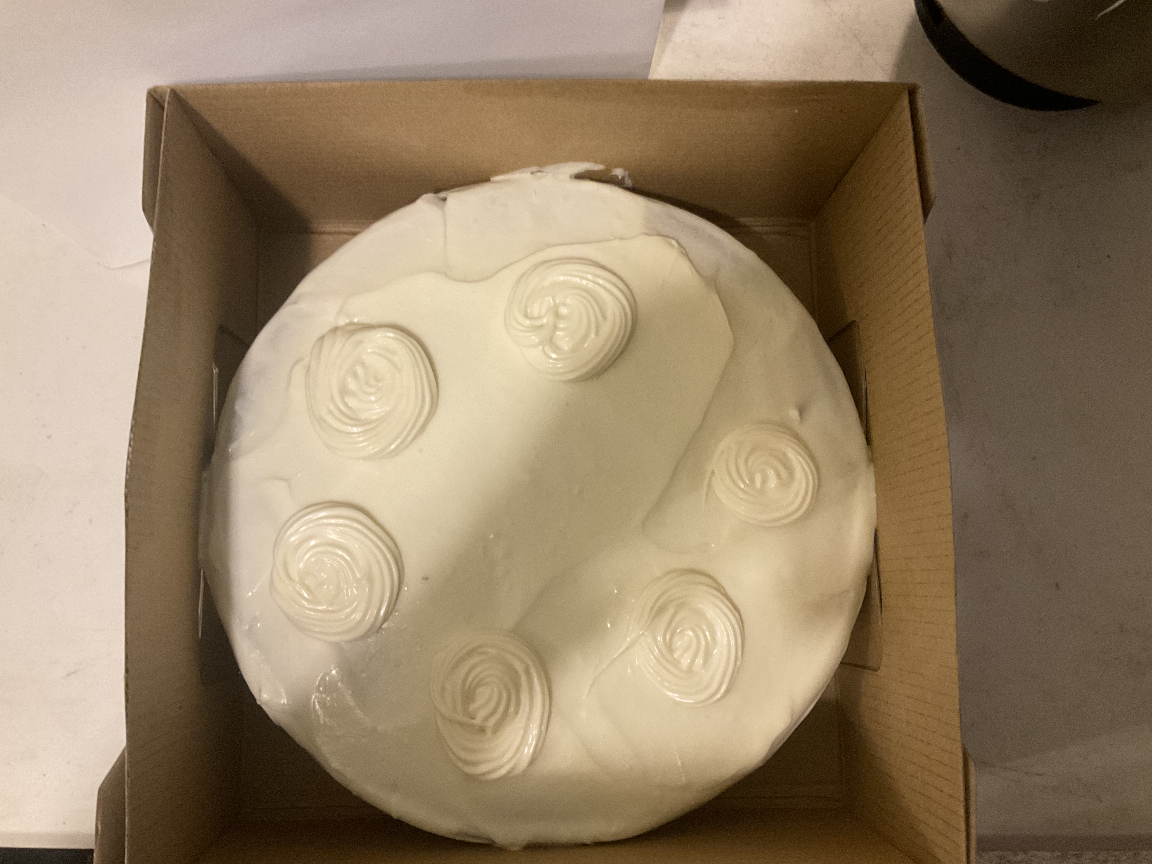 Custom Cakes 