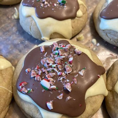 White Chocolate Peppermint Mocha Cookies 
