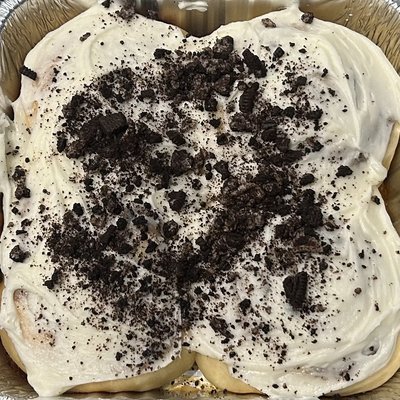 Cookies-N-Cream Sweet Rolls