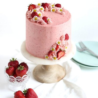 Strawberry Cake