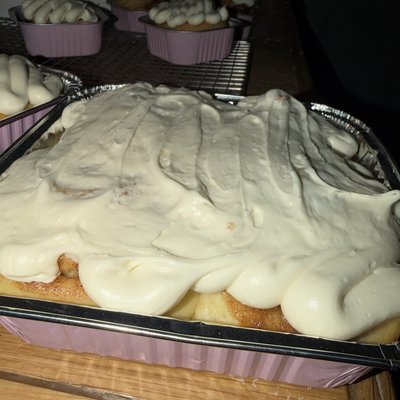 Sourdough Cinnamon Rolls With Cream Cheese Frosting (4-pack)