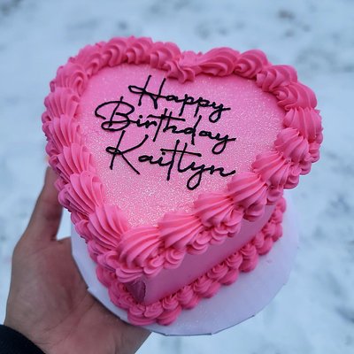 4" heart cake