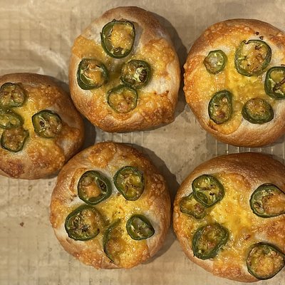 Cheddar jalapeño Bagels (3)